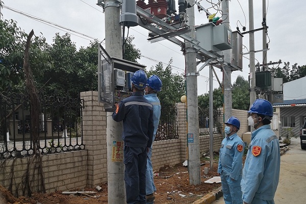 南方電網廣西柳州鹿寨供電局：電力護航助企業(yè)復產