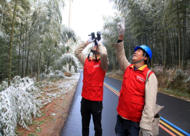 國網(wǎng)溧陽供電積極應(yīng)對(duì)2020年冬天的第一場雪