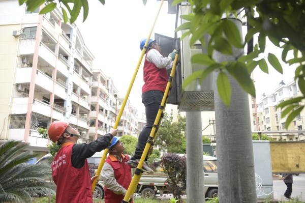 國網(wǎng)撫州市南豐縣供電公司：降損增效 攻堅(jiān)克難 假日不停歇