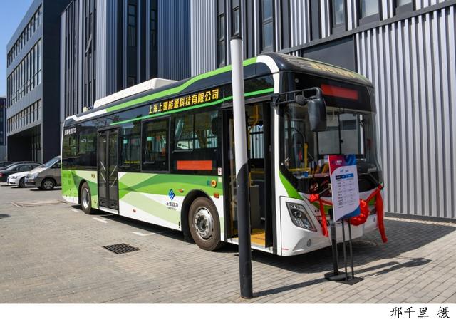 到2025年力爭發(fā)展燃料電池汽車超過10000輛，《上海交通領(lǐng)域氫能推廣應(yīng)用方案》發(fā)布