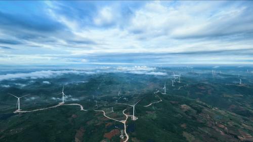 中國電建: 國內(nèi)最大高原山地風(fēng)電基地建成投產(chǎn)