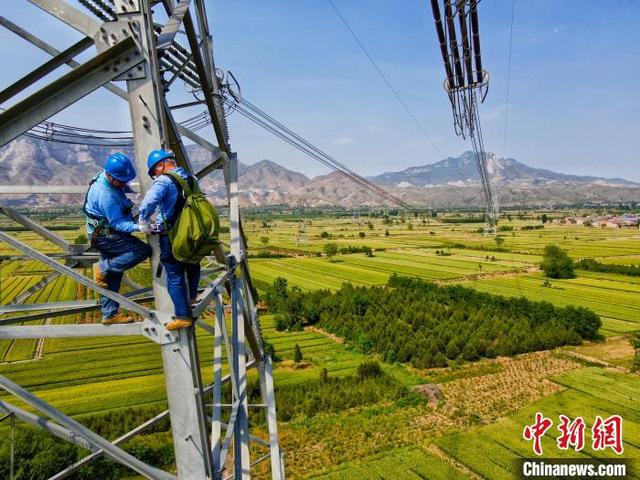 山西運(yùn)城特高壓“體檢” 助力迎峰度夏