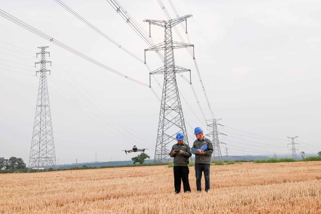 國網孟津供電公司無懼“烤”驗戰(zhàn)高溫 抗牢責任保供電