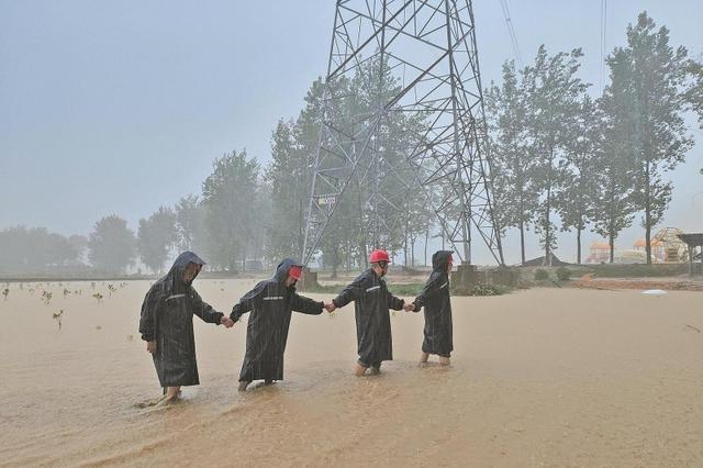 國家電網(wǎng)公司應對洪澇災害 全力搶險搶修保供電